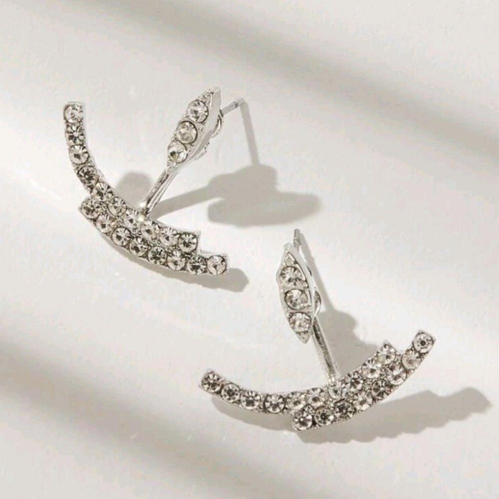 💖 2/$30 rhinestones silver stud jackets dainty formal statement earrings - Picture 3 of 5